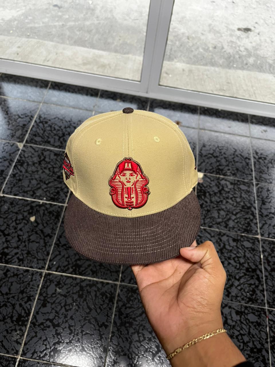 FARAÓN CAPS "EL FARAÓN"